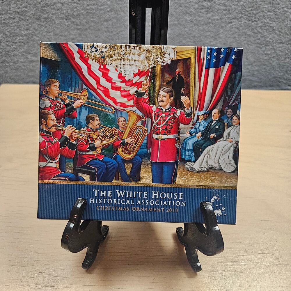 2010 White House Historical Association Christmas Ornament U.S. Marine Band 1990
